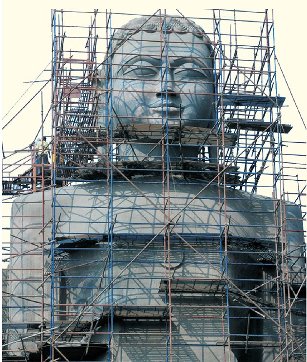 Bhagwan Rishabhdev 108 Ft. Grand Digambar Jain Idol